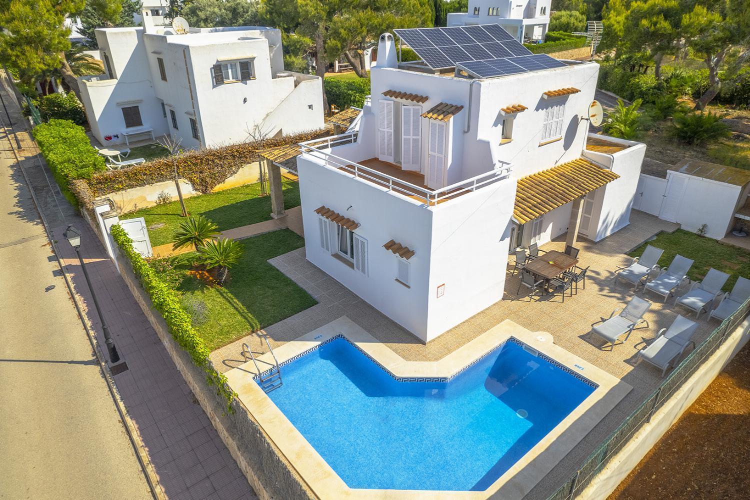 Villa Roca Nova *